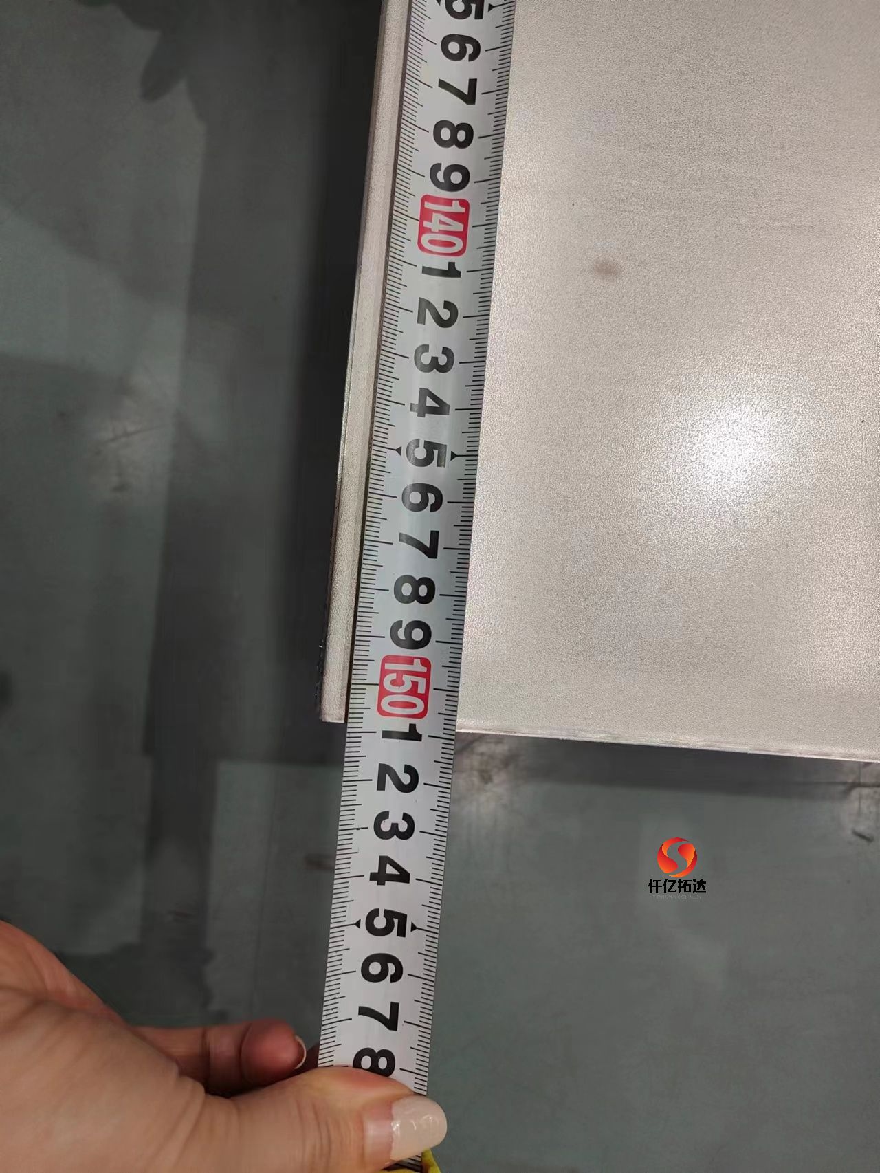 鈦塑復合板的定義及特點--陜西仟億拓達科技